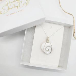 Shiva Eye Shell Crystal Necklace